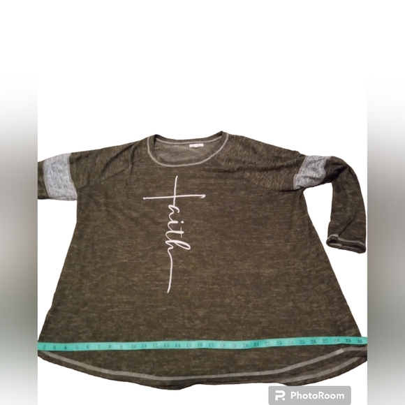 Women's Graphic Top 3x - Picture 8 of 10